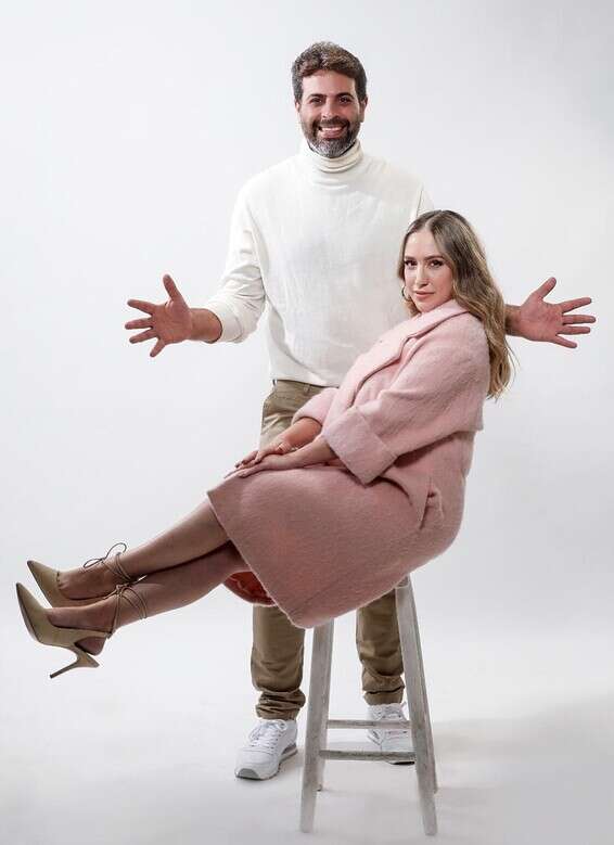 שי גבריאל ושני אלון. "עברנו הפעם תיקון, נהיה יחד לכל החיים" // צילום: כפיר זיו, סטיילינג, איפור ושיער: גילי אלגבי, בגדים: דנה סידי, רנואר